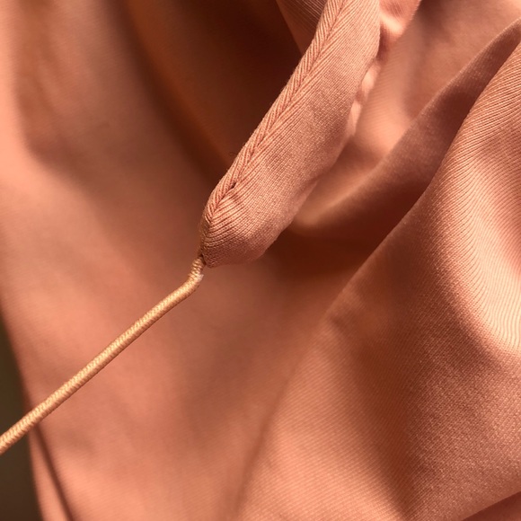 Meshki Kaiya Thin Strap Crop Top - Apricot XS - Picture 11 of 13